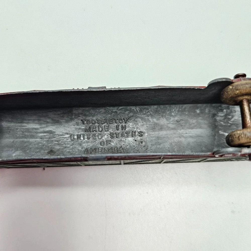 Vintage Tootsietoy 303 XM Gondola Ore Car Metal USA Pre-War‎